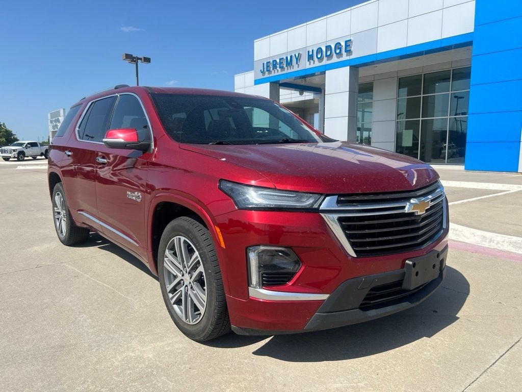 2023 Chevrolet Traverse High Country in Radiant Red Tintcoat — front three-quarter view