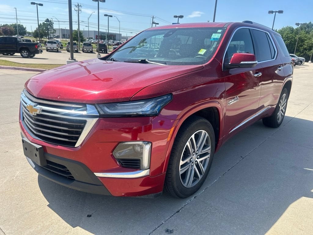 2023 Chevrolet Traverse — rear three-quarter view